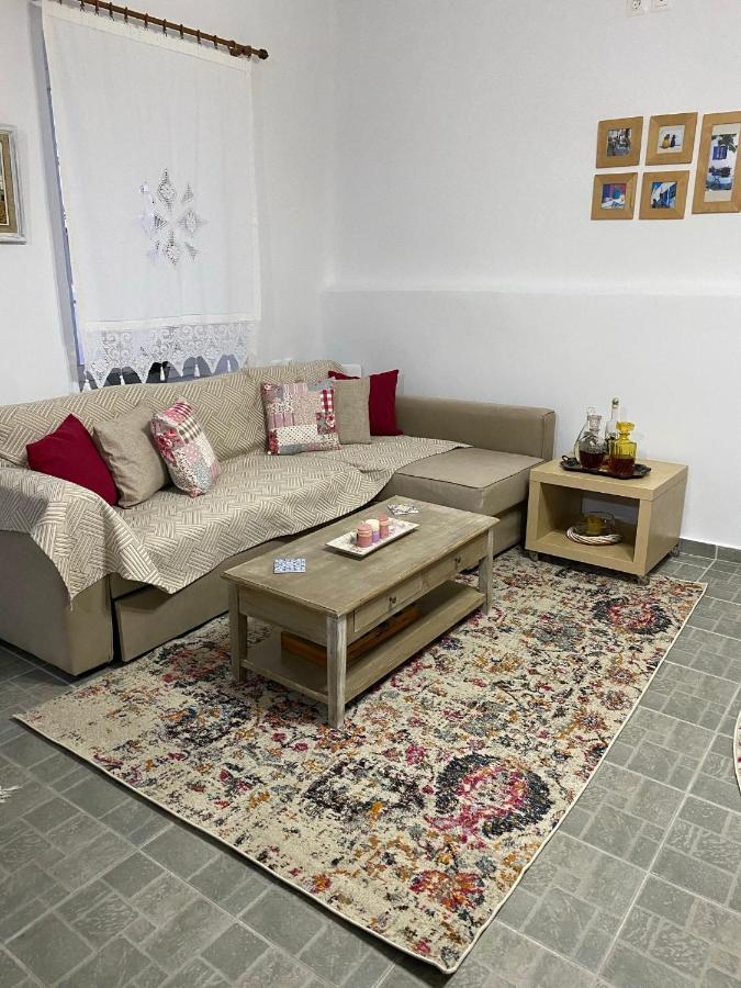 Traditional Holiday Home Kechros Экстерьер фото